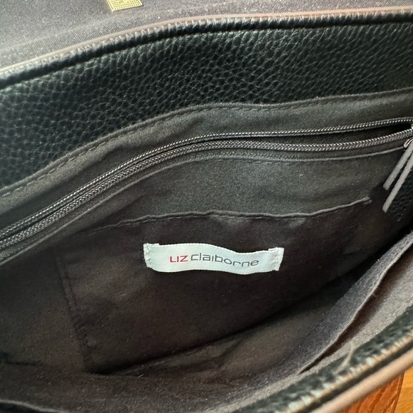 Black Liz Claiborne Gold Chainlink Everyday Shoulder Bag - Picture 6 of 7